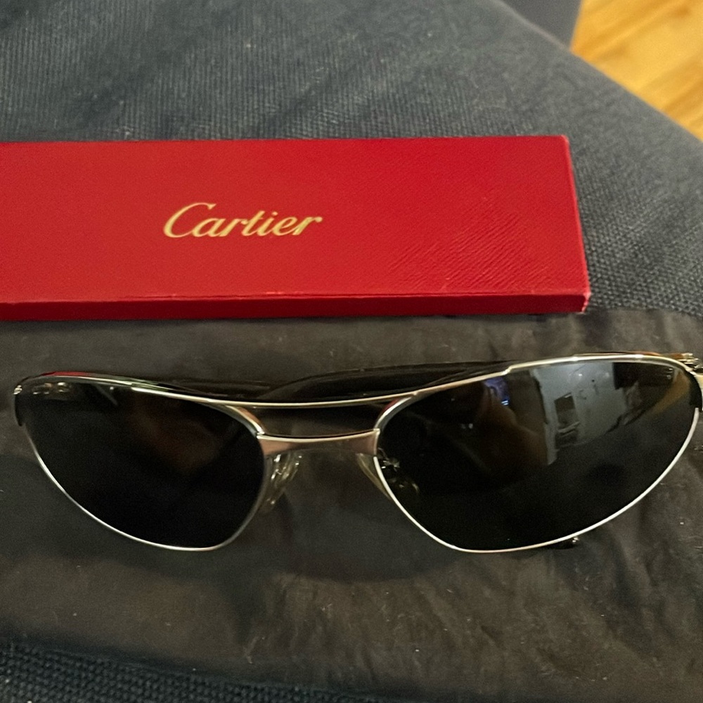 Authentic Cartier Glasses.. very elegant! Used.. please check all the photos.